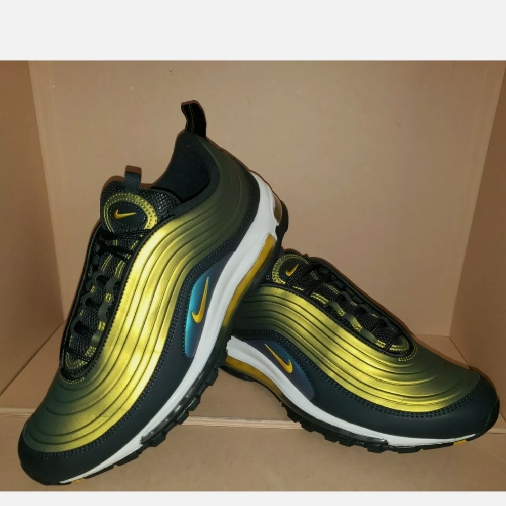 Nike Air Max 97 "Liquid Metal" Men's size 10 EUC.